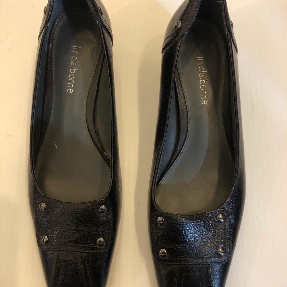 Liz Claiborne classic shoes